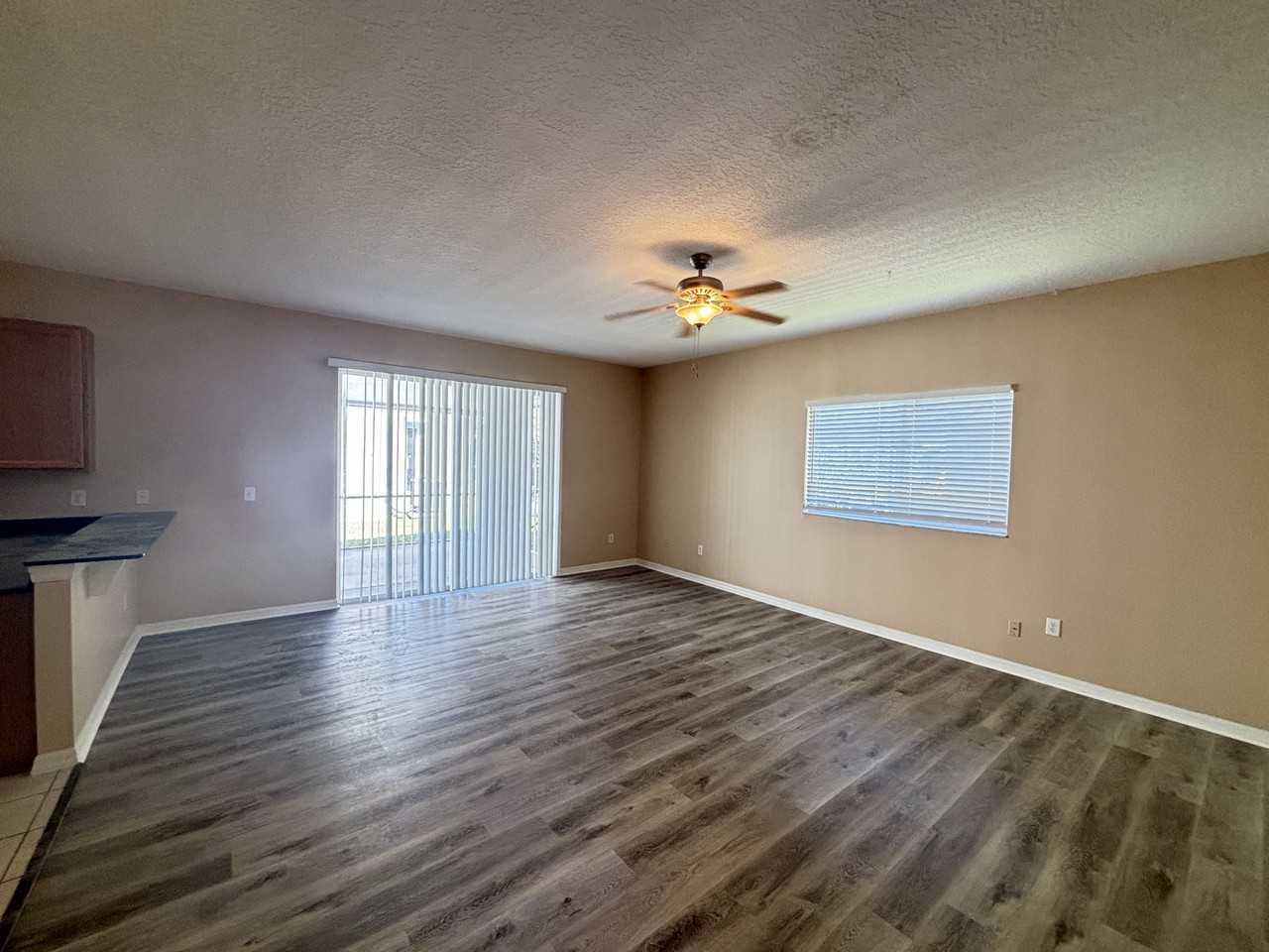 18931 Fishermans Bend Dr - Photo 5 of 23