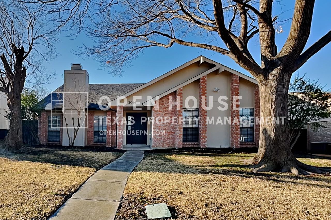 2044 Cologne Dr - Photo 2 of 21