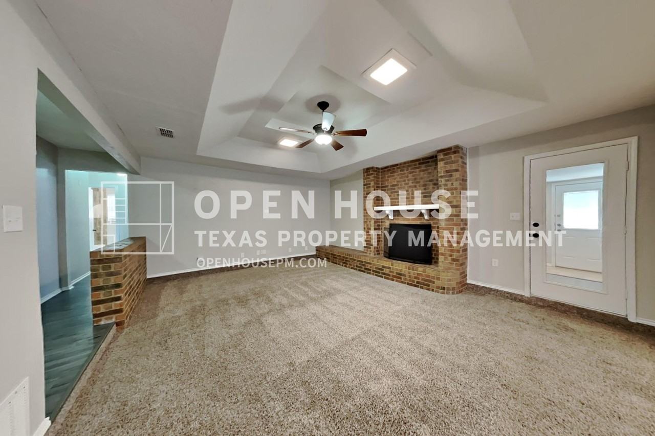 5613 Caracas Dr - Photo 3 of 23