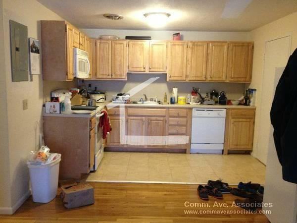 Babcock St #16 - Photo 2 of 11