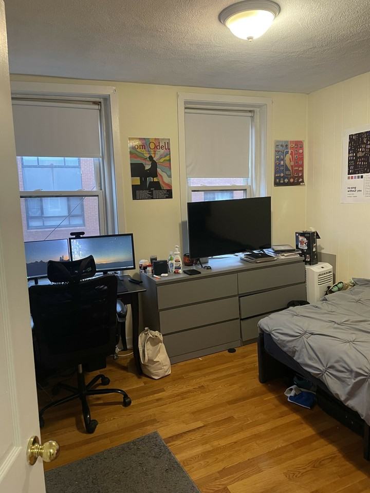 148 Endicott St #10 - Photo 5 of 10