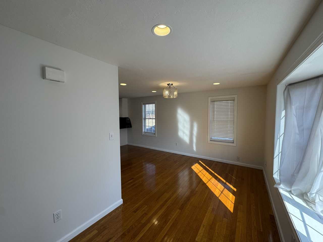 4 Adelaide St - Photo 2 of 14