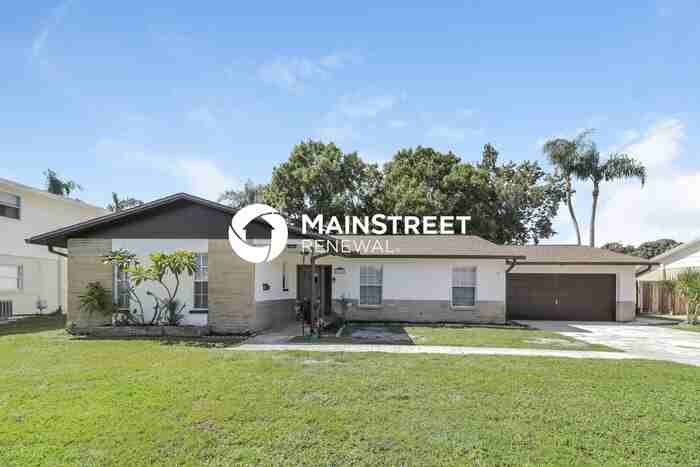 4712 Soapstone Dr - Photo 3 of 15