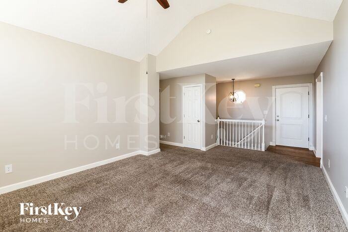 5379 Nw Heritage Hill Rd - Photo 2 of 16