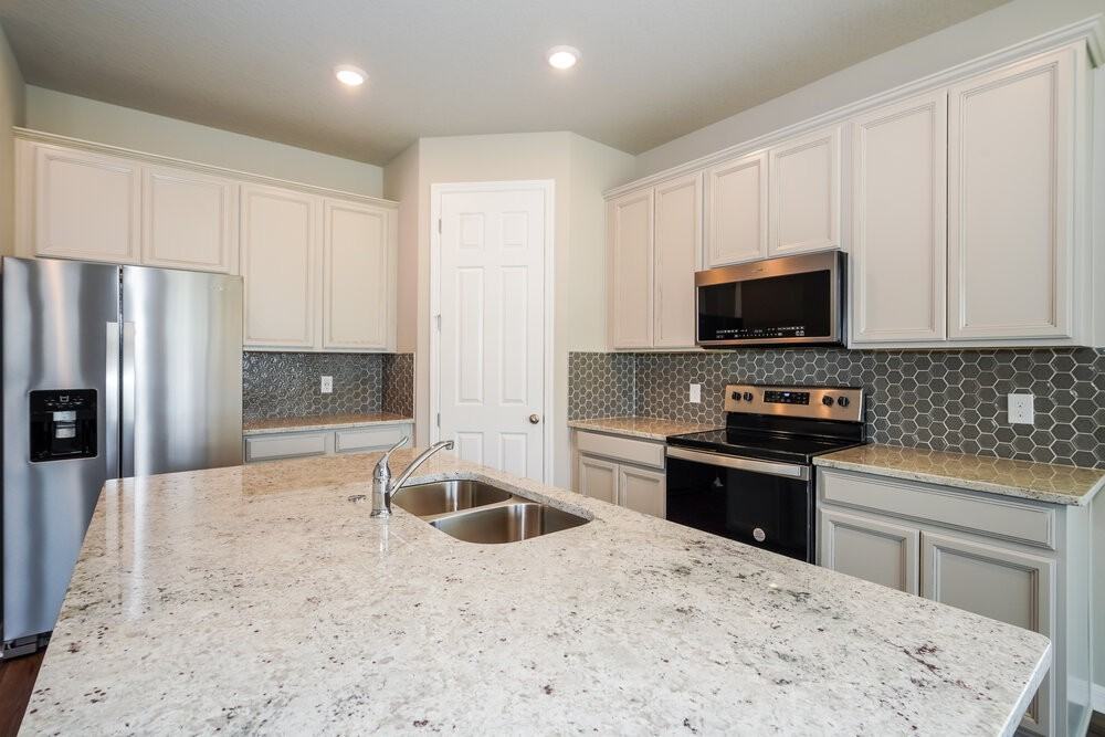 2294 Raven Ridge Rd - Photo 7 of 16