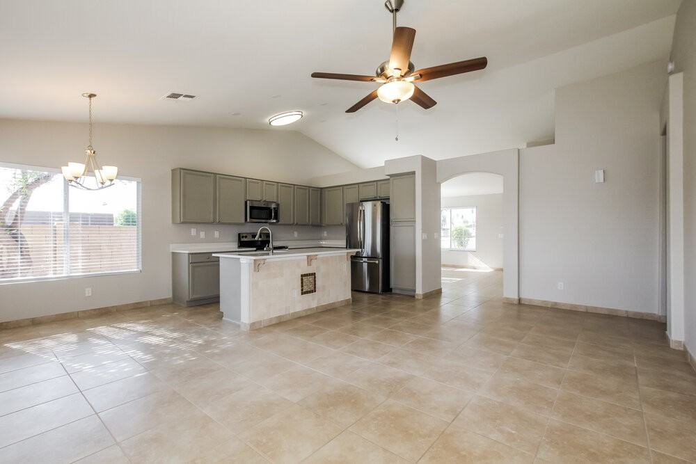 1419 W Villa Theresa Dr - Photo 5 of 16