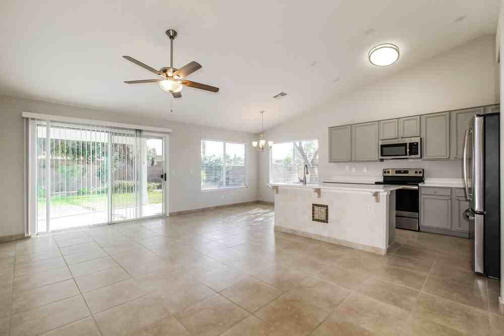 1419 W Villa Theresa Dr - Photo 6 of 16