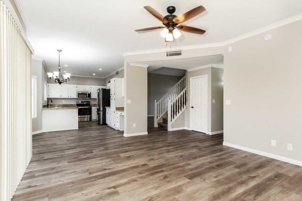 4222 W Electra Ln - Photo 5 of 17