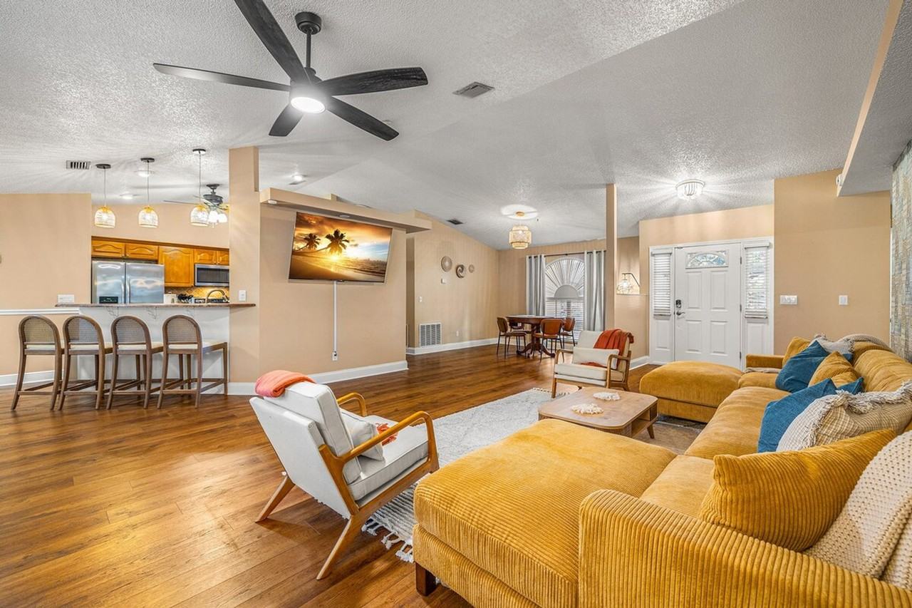 13734 76th Avenue North #1023309P - Photo 2 of 41