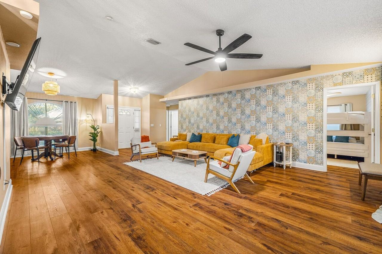 13734 76th Avenue North #1023309P - Photo 3 of 41