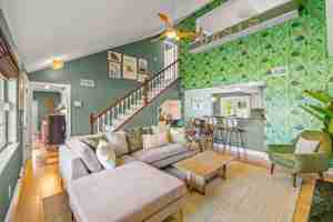 featured image of 7573 Harbor View Way