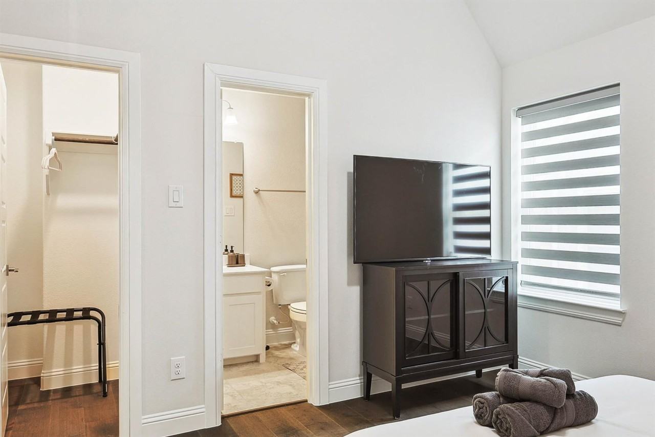 2346 Perdue Ave #1023615P - Photo 3 of 45