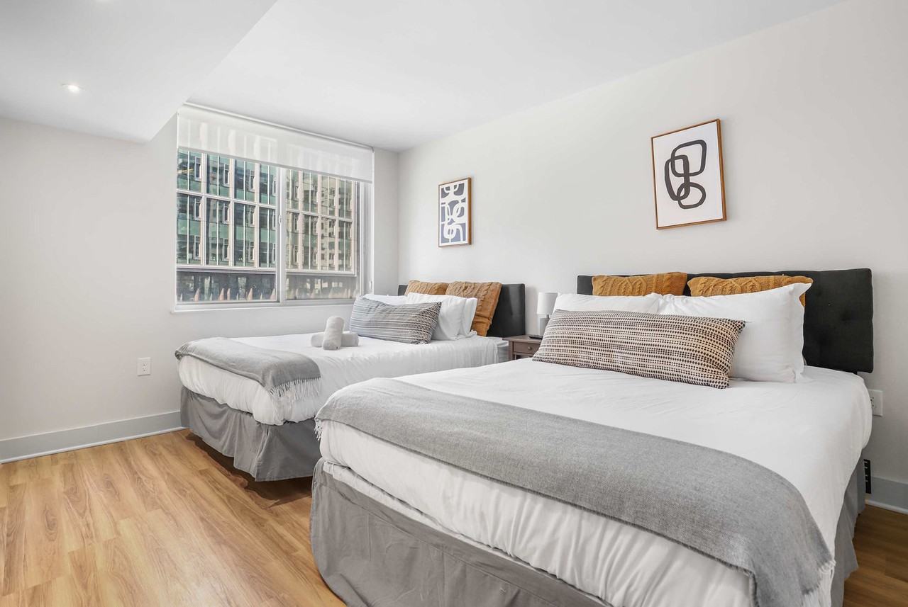 1221 S Eads St #1056572P - Photo 2 of 37