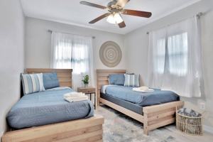 featured image of 10664 Starkey Rd