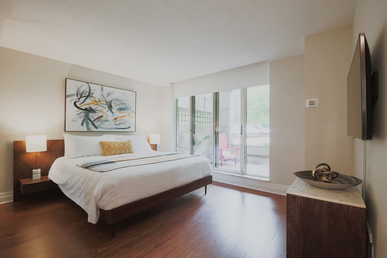 8 Sampson Mews #1034614P - Photo 3 of 34