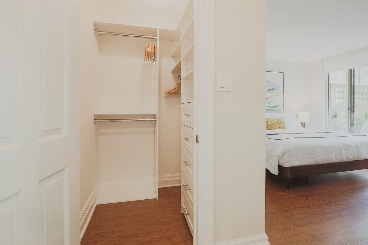 8 Sampson Mews #1034614P - Photo 7 of 34