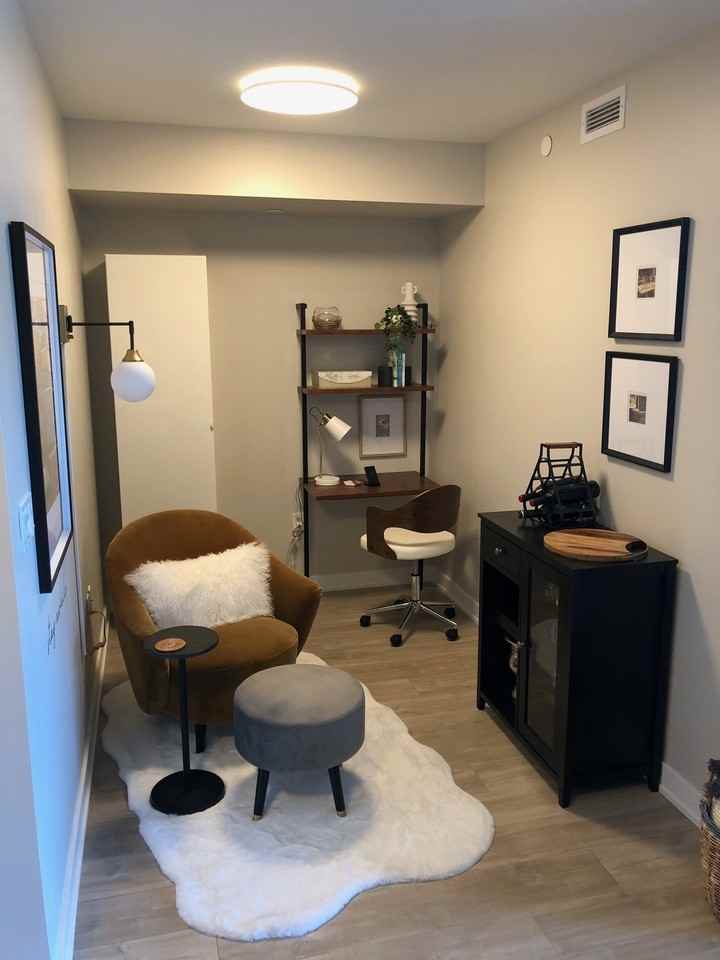 580 Front St W #1034615P - Photo 3 of 11