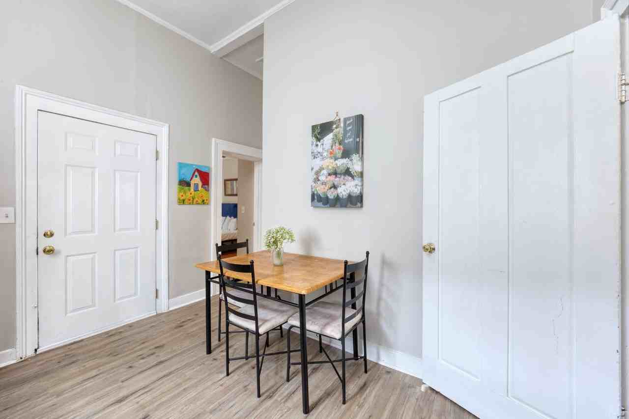 707 2nd Ave #1043450P - Photo 3 of 18