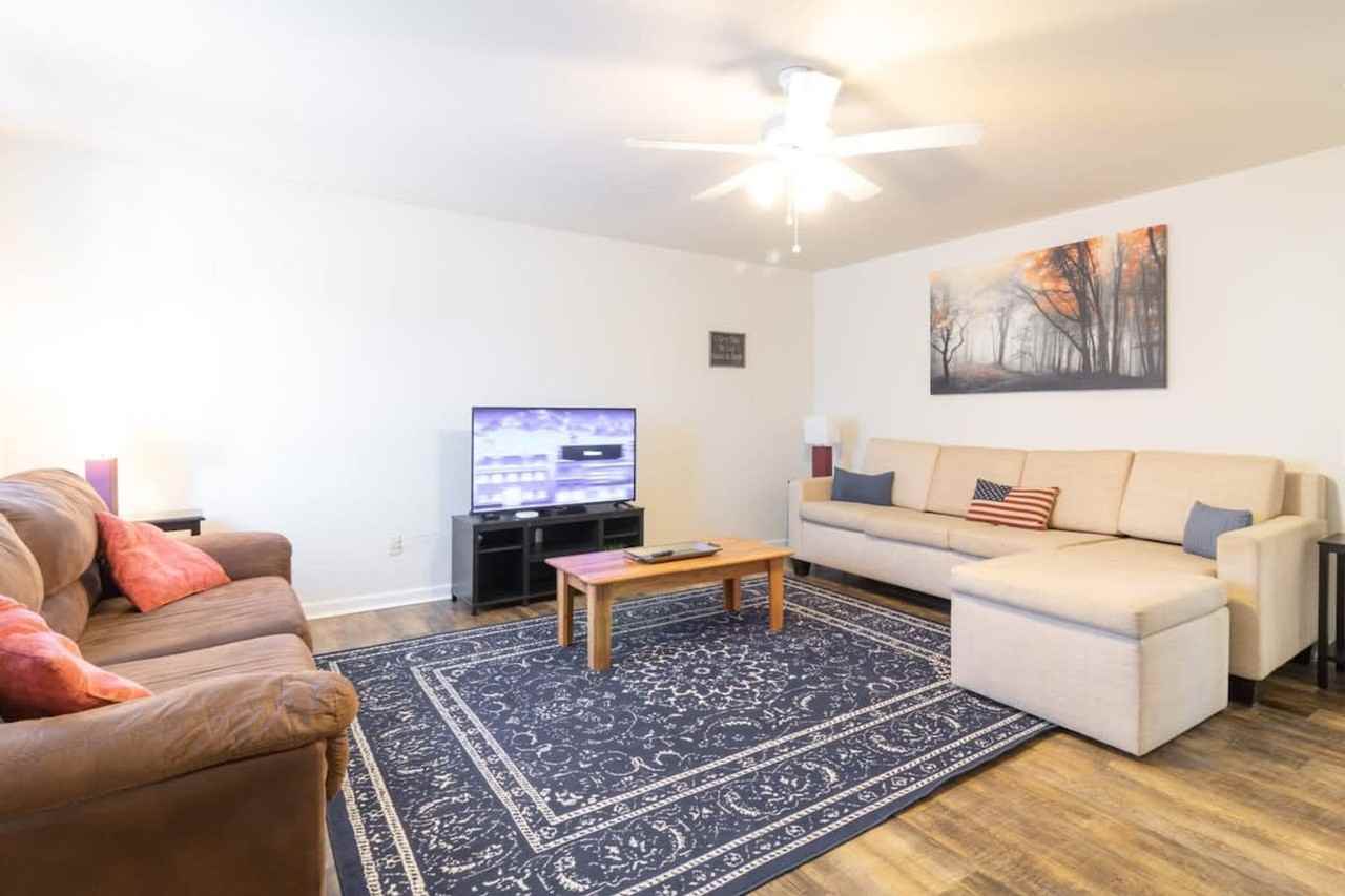 752 Compass Trl #1043486P - Photo 4 of 50