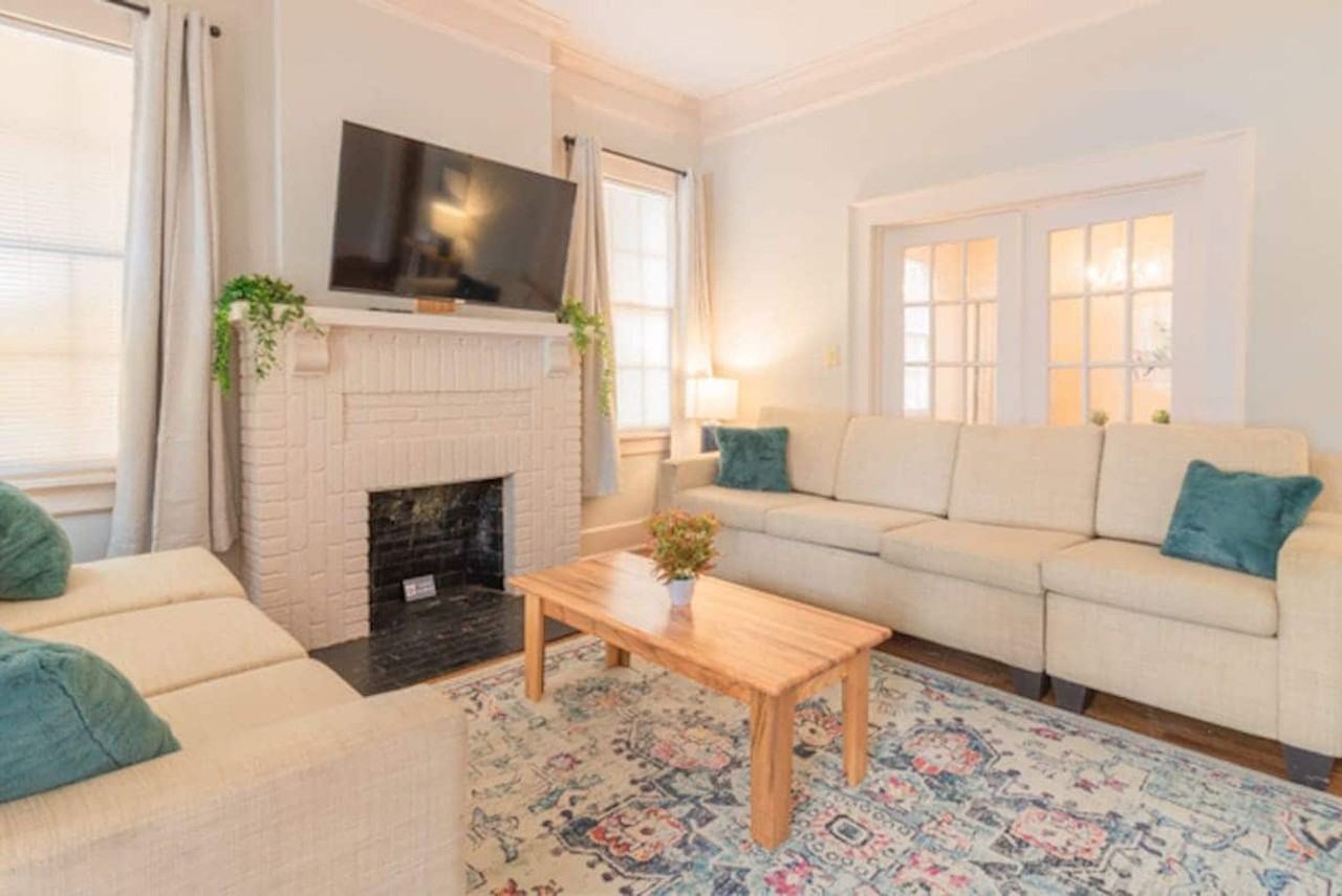 2217 13th Street - Photo 2 of 100