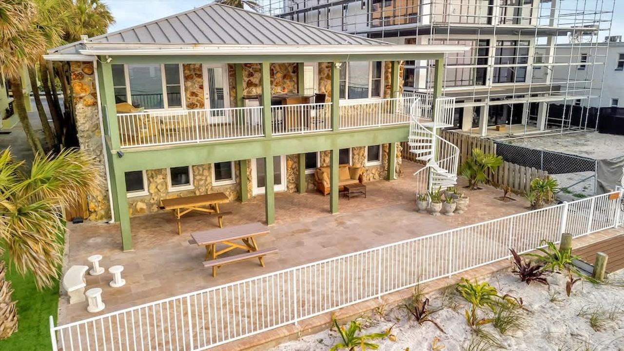 72 Gulf Boulevard - Photo 7 of 109