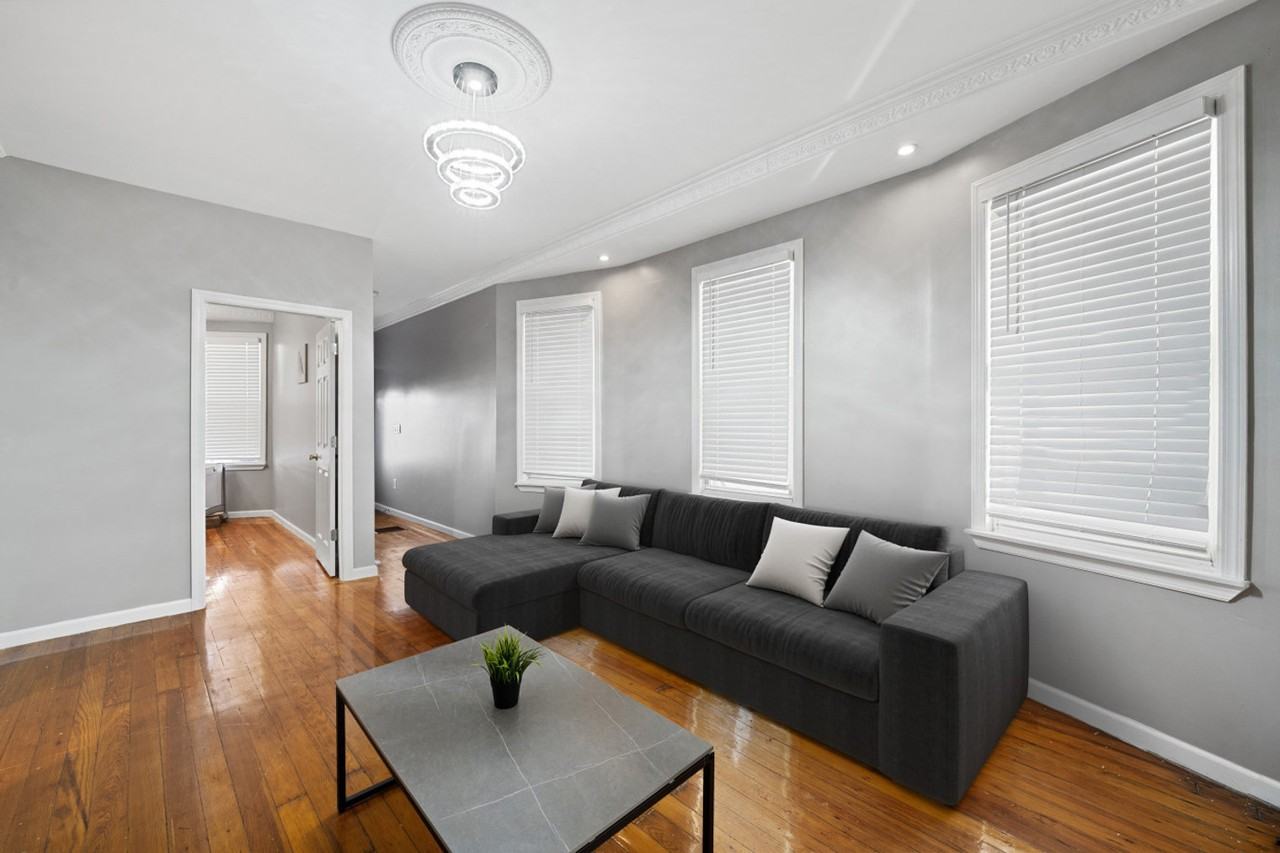 18 West 40th Street - Photo 3 of 50