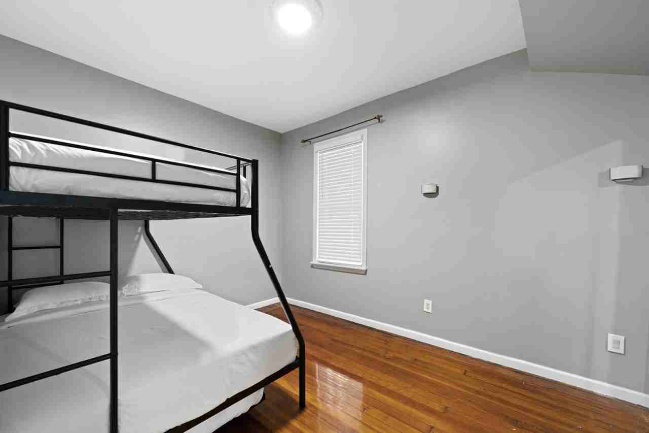 18 West 40th Street - Photo 6 of 50