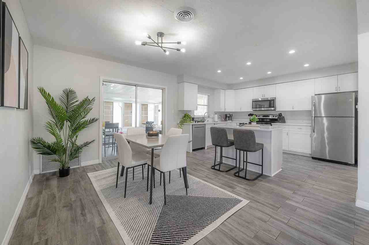 4301 N Albany Ave #1053147P - Photo 6 of 39