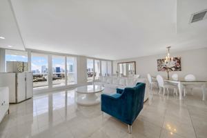featured image of 1717 N Bayshore Dr