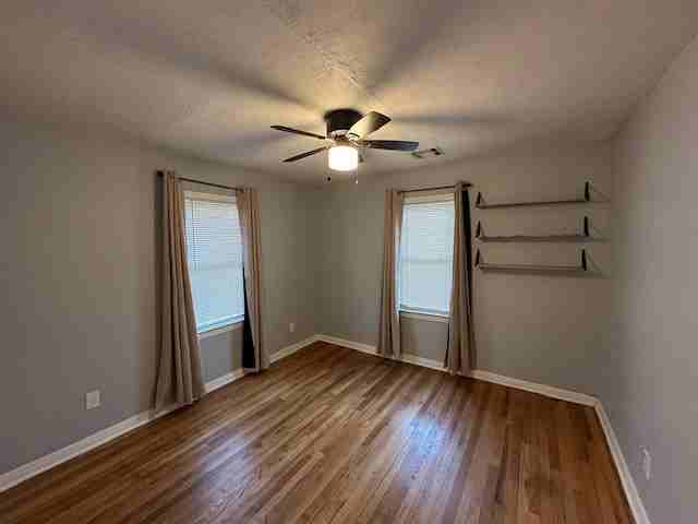 3829 Northwest 26th Street - Photo 6 of 11