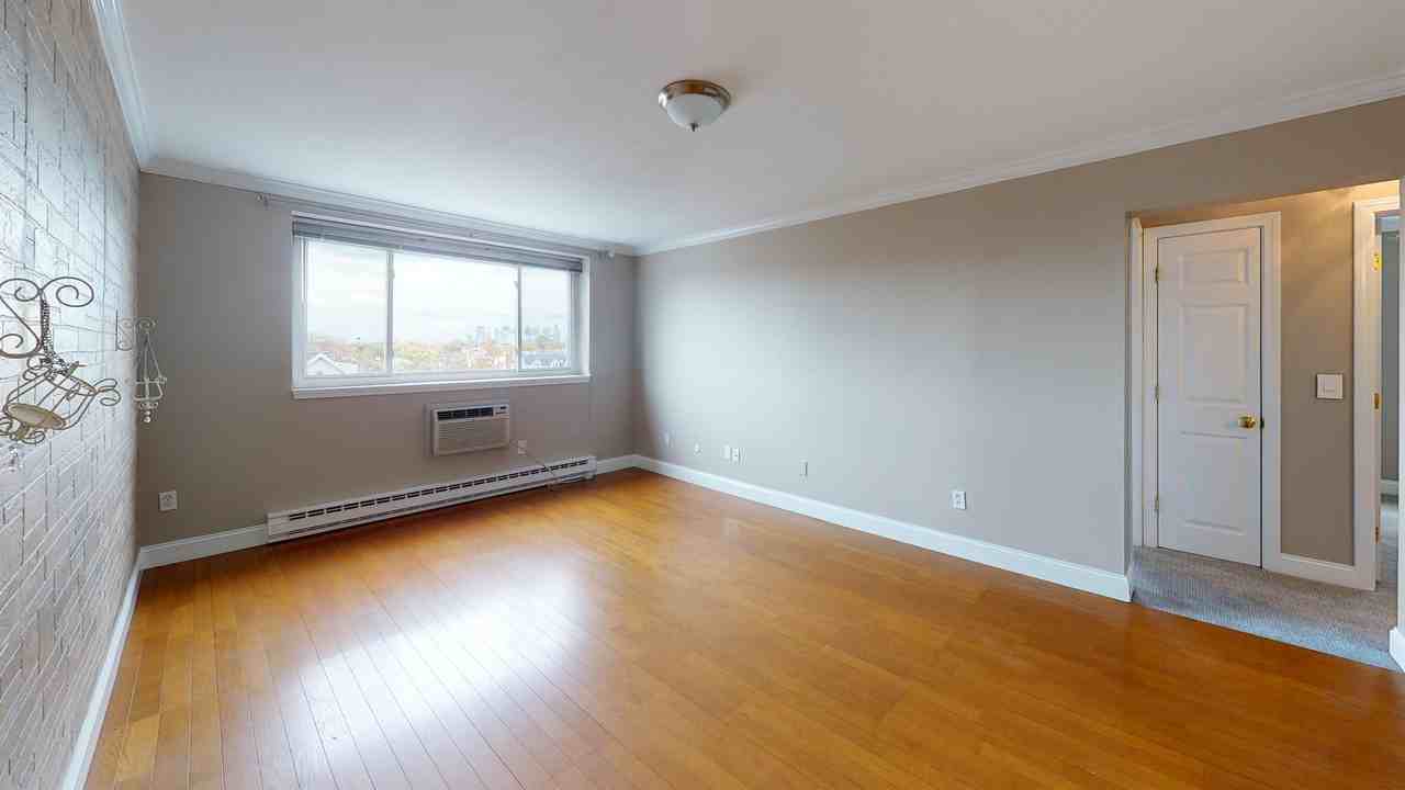 326 Broadway #21 - Photo 7 of 8