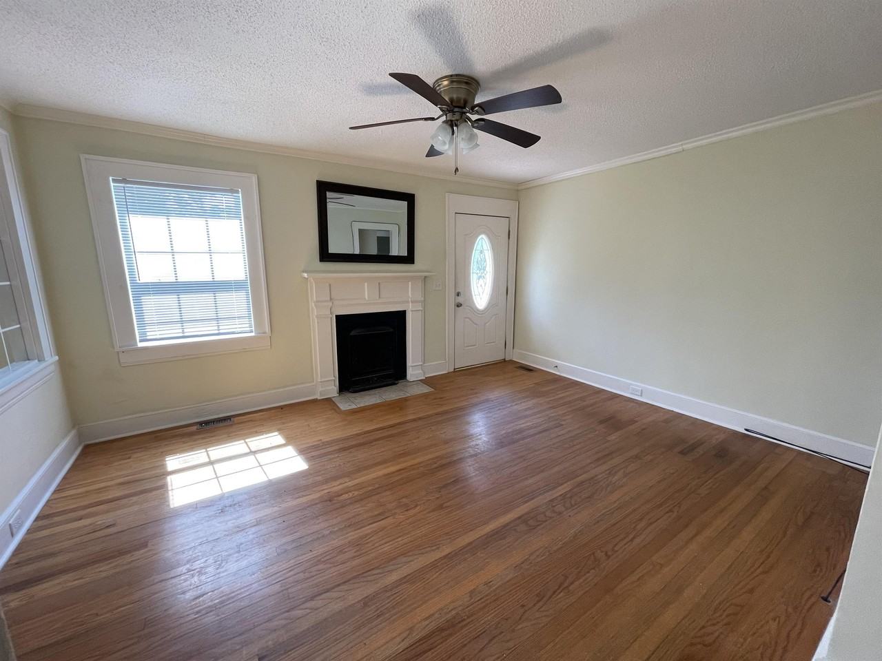 1681 Cherokee Rd - Photo 4 of 26