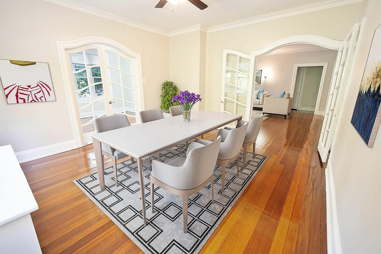 Sevilla Court - Photo 2 of 33