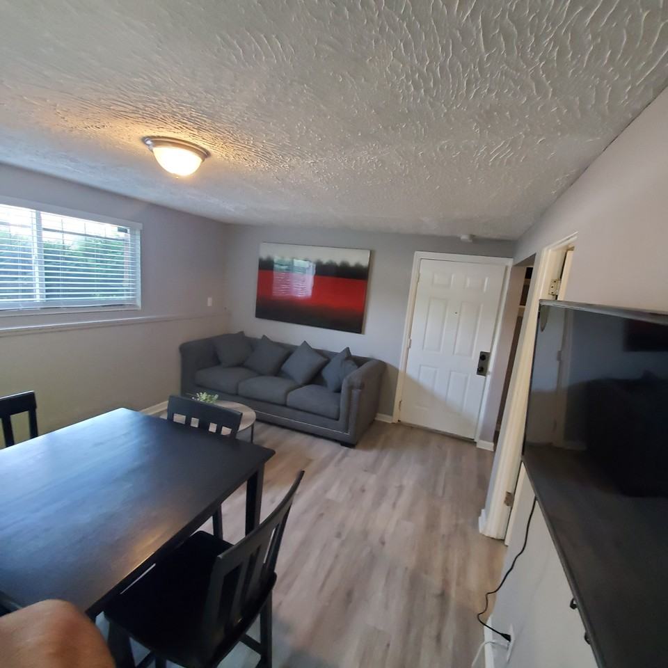 584590 Miller Ave #588 - Photo 3 of 4