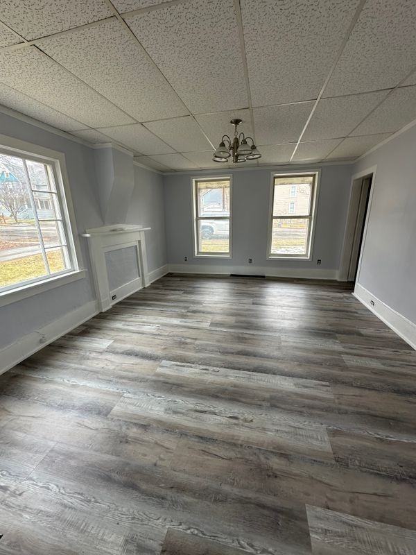 27 Liberty St - Photo 3 of 10