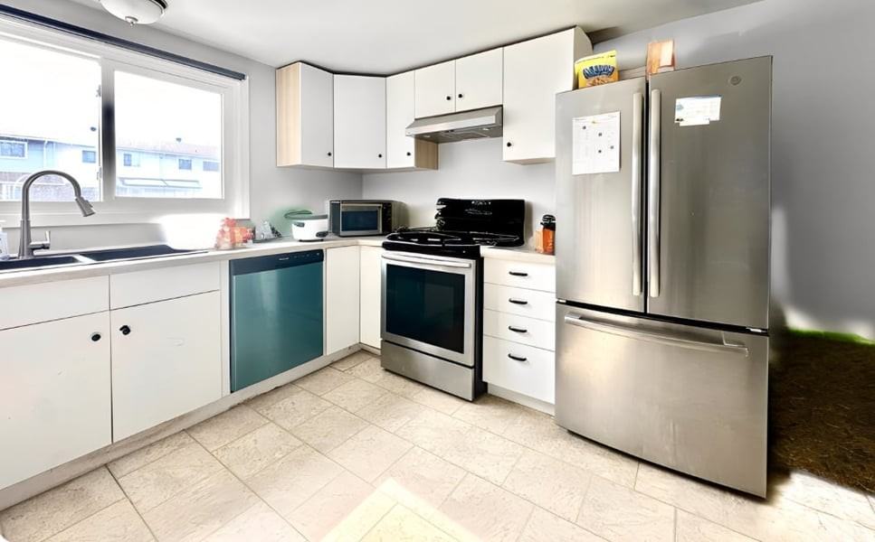 1045 Morrison Drive Unit 18 - Photo 3 of 13