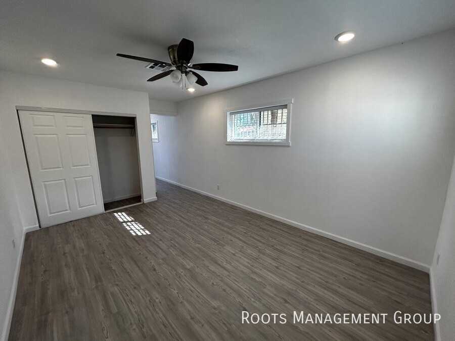 110 N 31st Ave - Photo 3 of 14