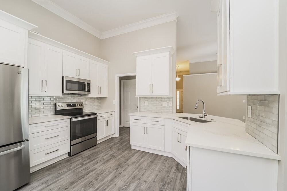 4003 Enderbury Dr - Photo 6 of 16