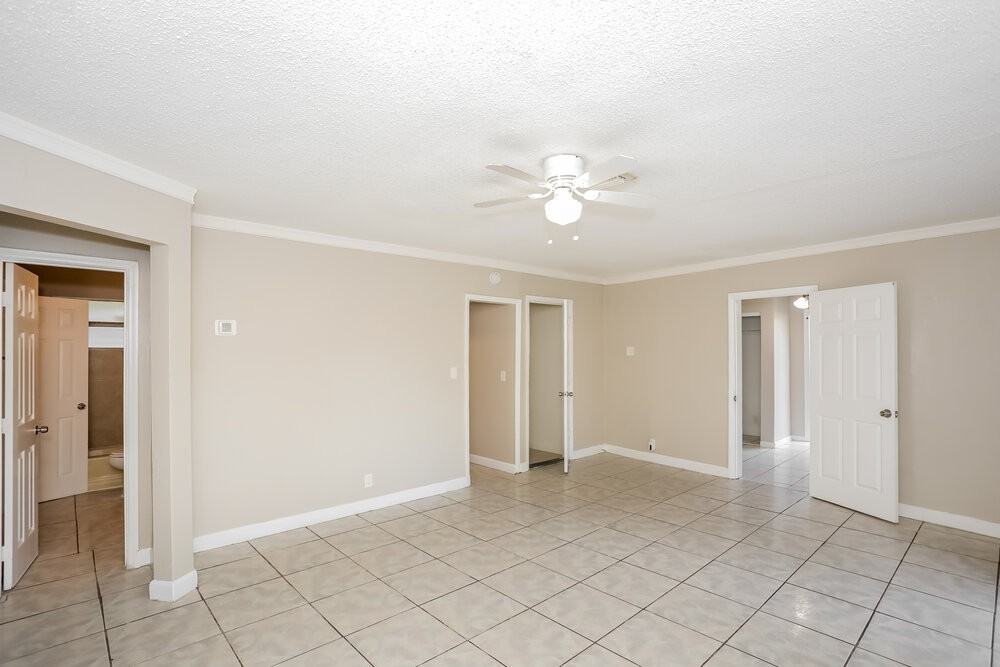 1831 Nw 2nd Ave - Photo 6 of 16
