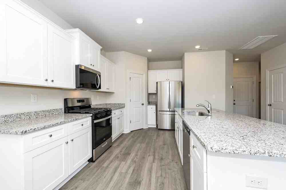 3321 Quintana Dr - Photo 7 of 17