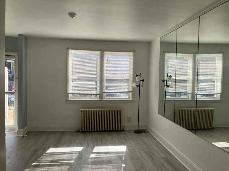 176 W Meadow Rd - Photo 3 of 6