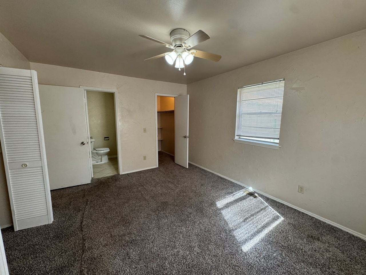 3600 Willow Springs Dr - Photo 3 of 14