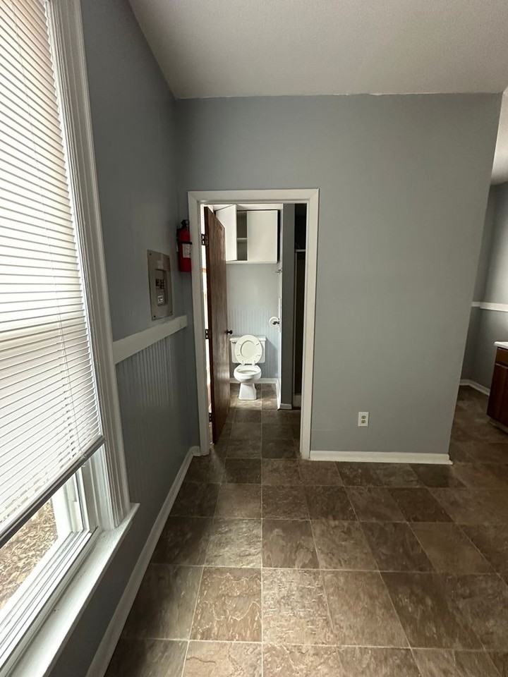 413 W. Forest (Bishop Pickering LLC) - Photo 2 of 4