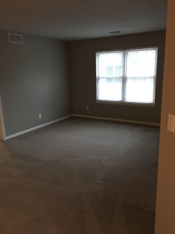 810 Wildwood Drive - Photo 4 of 6