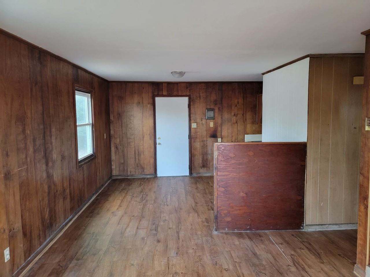 2220 Trade St - Photo 4 of 6