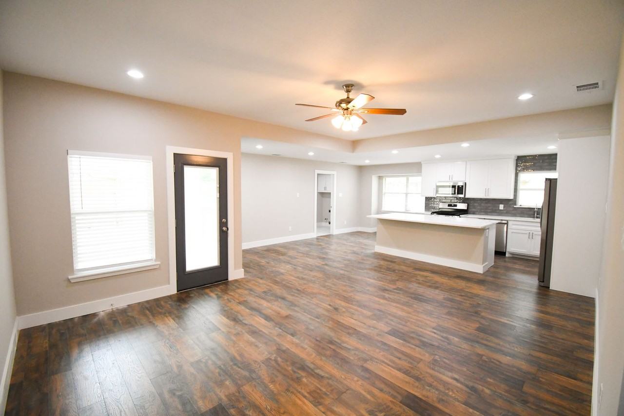 2908 N Britain Rd - Photo 2 of 24