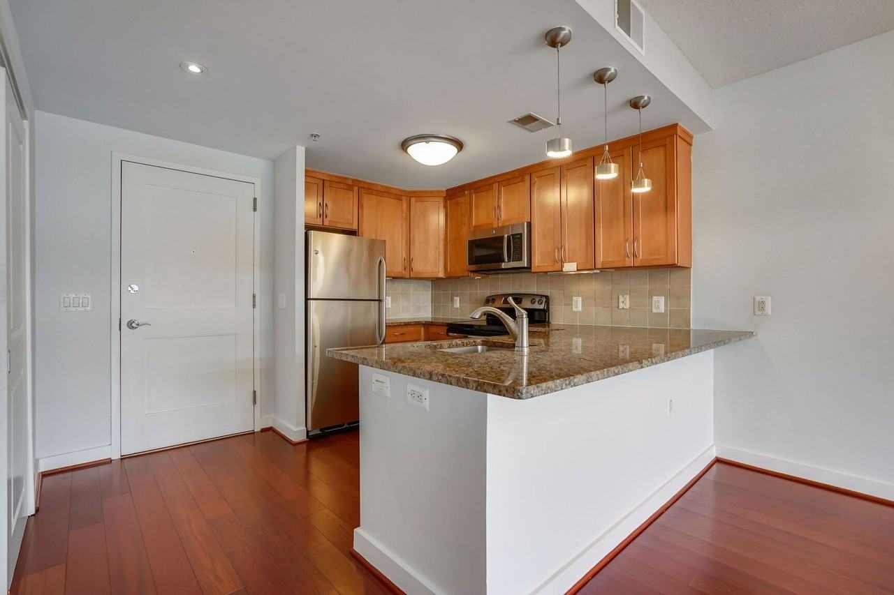888 N Quincy St #908 - Photo 5 of 22