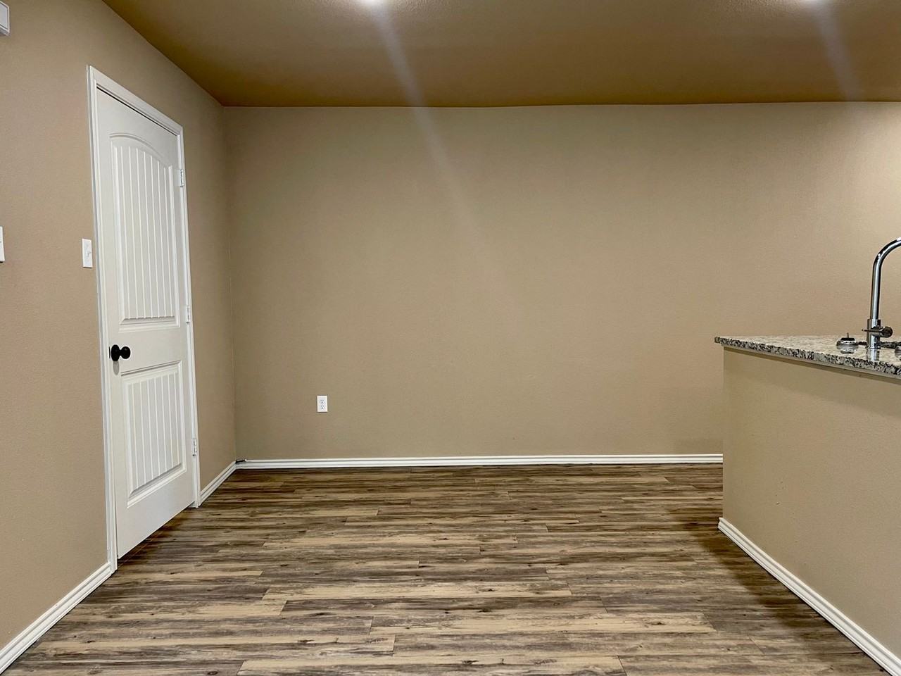 1017 Preston Trl #A - Photo 4 of 15