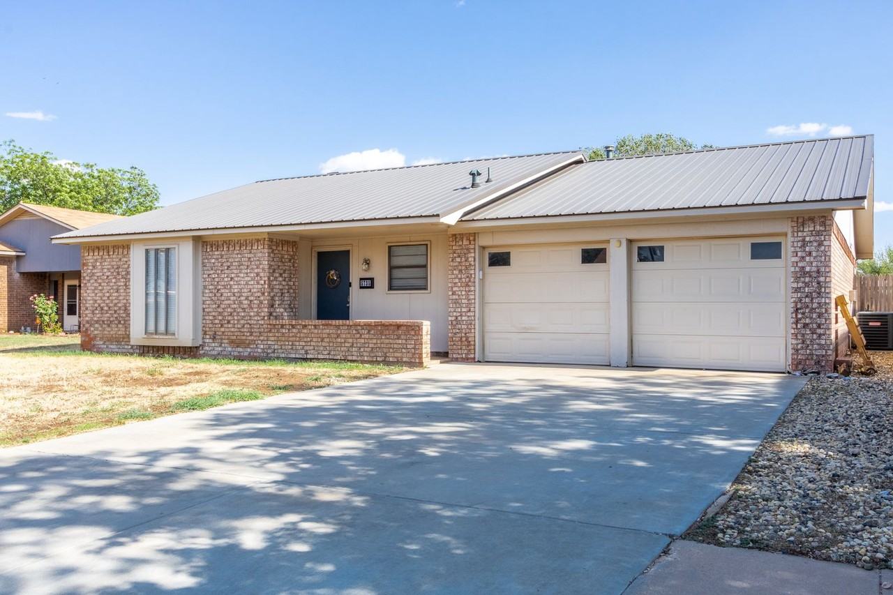 5735 Emory St - Photo 2 of 22