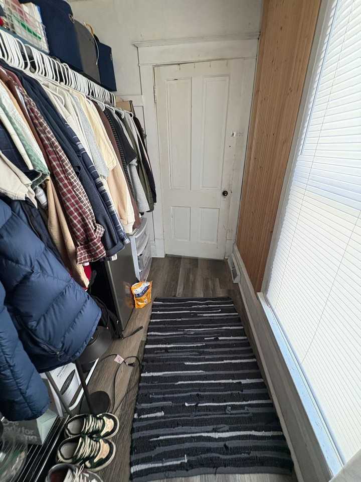 909 La Crosse St - Photo 6 of 27